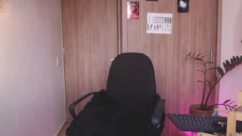 Brilla Mettal online show from February 2025 04:53:01 PM