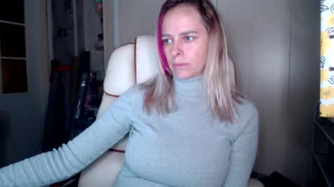 Snapshot of brilliantly chatting on October 2025 08:04:02 AM brilliantly online show from October 2025 08:04:02 AM