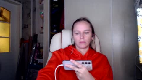 Snapshot of brilliantly chatting on November 2025 10:26:01 AM brilliantly online show from November 2025 10:26:01 AM