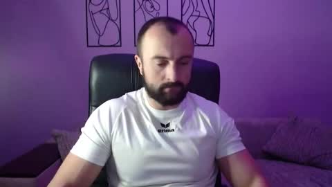 brindlefly69 online show from October 2025 10:49:02 AM