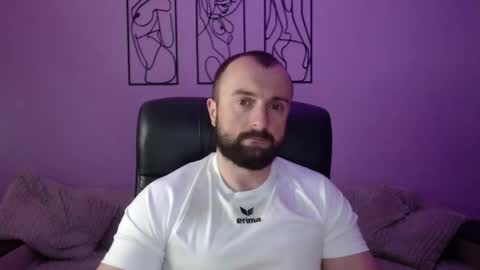 brindlefly69 online show from May 2026 10:23:01 AM