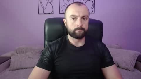 brindlefly69 online show from May 2026 10:35:01 AM