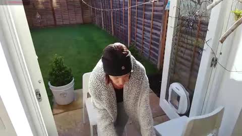 Snapshot of brinny_grace chatting on October 2025 08:27:05 AM brinny_grace online show from October 2025 08:27:05 AM