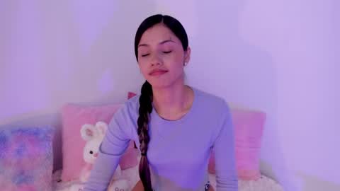 Brisa  online show from May 2026 08:26:02 PM