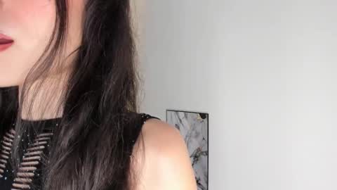 britany lenox online show from September 2025 02:46:02 AM