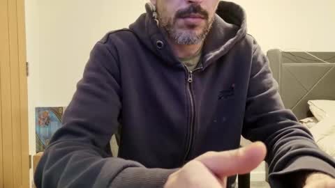 Snapshot of britishozzy chatting on December 2025 10:55:01 AM Britishozzy online show from December 2025 10:55:01 AM