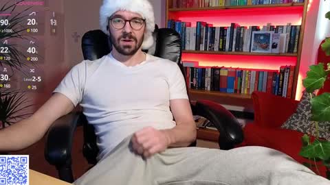 Snapshot of britishpoet chatting on December 2024 01:54:01 PM Callum online show from December 2024 01:54:01 PM