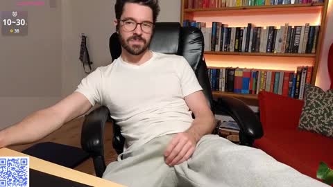 Snapshot of britishpoet chatting on January 2025 05:51:01 PM Callum online show from January 2025 05:51:01 PM