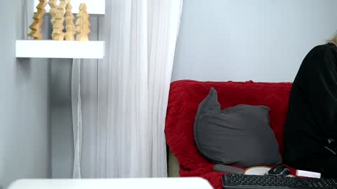 Snapshot of britneyhudson chatting on December 2024 09:24:01 AM britneyhudson online show from December 2024 09:24:01 AM