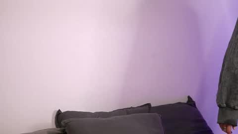 Snapshot of britneyhudson chatting on October 2025 05:49:01 AM britneyhudson online show from October 2025 05:49:01 AM