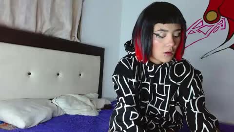 Snapshot of brittany_bubbles chatting on December 2024 06:12:02 AM maru miaw Please help me to reach 100 thumbs up online show from December 2024 06:12:02 AM