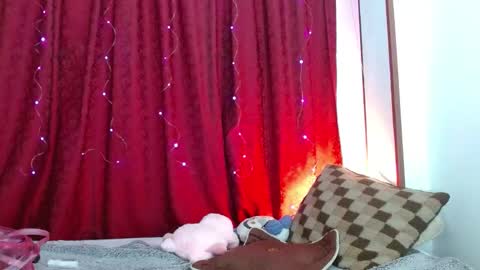 Snapshot of brittany_bubbles chatting on February 2025 05:26:01 PM maru miaw Please help me to reach 100 thumbs up online show from February 2025 05:26:01 PM