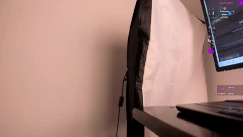 Snapshot of brittany_cute18 chatting on December 2025 11:15:01 AM online show from December 2025 11:15:01 AM