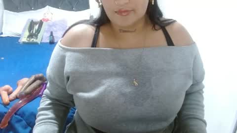 brittanycurvy69 online show from April 2026 07:19:02 PM