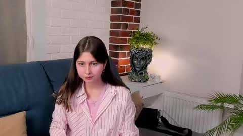 Snapshot of brittpobre chatting on December 2025 07:42:02 PM brittpobre online show from December 2025 07:42:02 PM