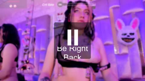     online show from February 2025 04:42:02 PM