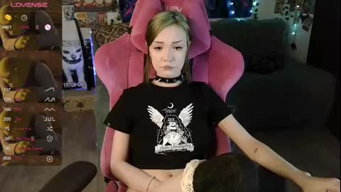 Snapshot of broodmommyy3 chatting on March 2025 03:34:01 AM Martha online show from March 2025 03:34:01 AM