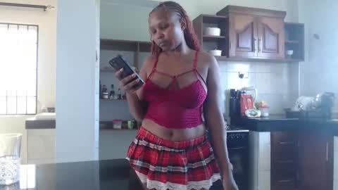 Snapshot of brownebonyagain chatting on February 2026 10:42:02 AM bella online show from February 2026 10:42:02 AM