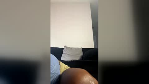 Snapshot of brownnnjuicy chatting on December 2025 02:12:02 PM brownnnjuicy online show from December 2025 02:12:02 PM