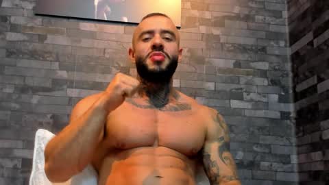 Snapshot of brucedallas chatting on November 2025 12:12:01 AM brucedallas online show from November 2025 12:12:01 AM