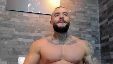 Snapshot of brucedallas chatting on December 2025 02:05:02 AM brucedallas online show from December 2025 02:05:02 AM