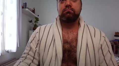 Snapshot of brucemf chatting on November 2025 10:08:02 AM Bruce online show from November 2025 10:08:02 AM