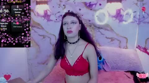 Snapshot of brue_faithfulslut chatting on June 2026 05:15:01 PM Brue online show from June 2026 05:15:01 PM
