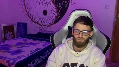 Snapshot of brulink103 chatting on November 2025 08:40:01 PM ganjatalks online show from November 2025 08:40:01 PM