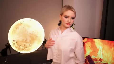 Doris online show from December 2025 08:25:01 PM