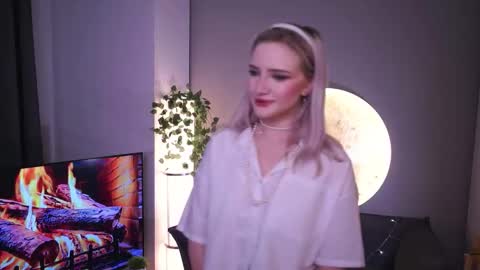 Doris online show from December 2025 08:28:02 PM