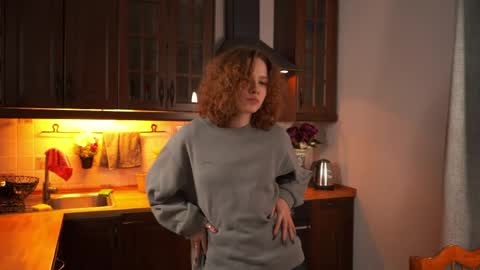 Tess online show from April 2026 01:58:02 PM