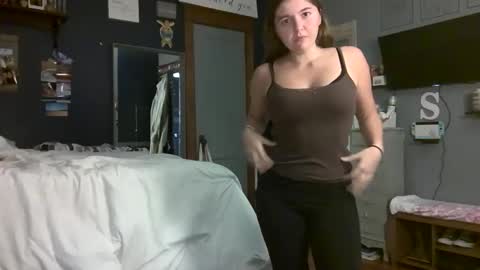 brunettebaby040 online show from September 2025 11:38:02 PM