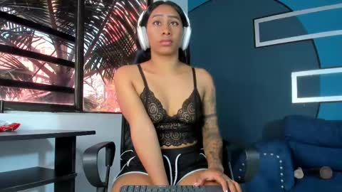 brunette online show from March 2025 09:22:01 PM