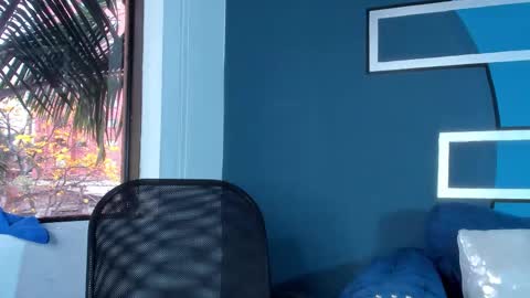 brunette online show from March 2025 05:17:02 PM