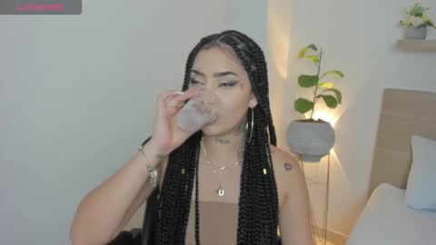 B R U N A online show from December 2025 02:06:01 AM