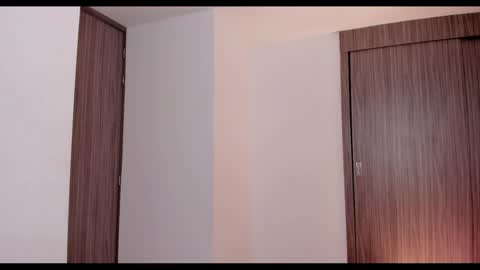     online show from January 2025 10:22:02 PM