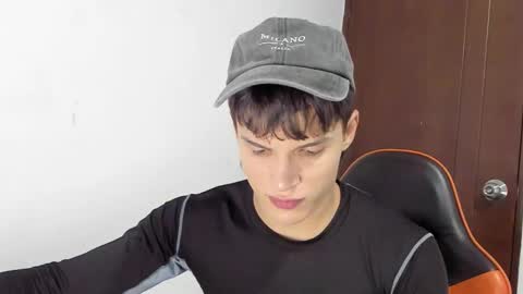 Snapshot of bruno_bellini chatting on February 2026 12:09:02 AM Bruno Bellini online show from February 2026 12:09:02 AM