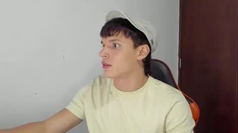 Snapshot of bruno_bellini chatting on February 2026 03:04:01 AM Bruno Bellini online show from February 2026 03:04:01 AM