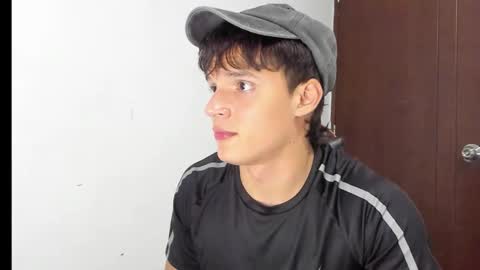 Snapshot of bruno_bellini chatting on February 2026 03:12:01 AM Bruno Bellini online show from February 2026 03:12:01 AM