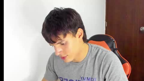 Snapshot of bruno_bellini chatting on February 2026 02:24:01 AM Bruno Bellini online show from February 2026 02:24:01 AM