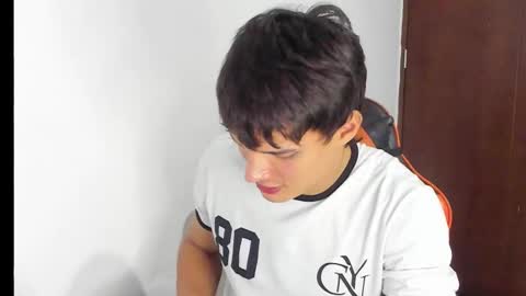 Snapshot of bruno_bellini chatting on February 2026 05:50:01 AM Bruno Bellini online show from February 2026 05:50:01 AM