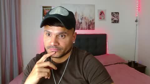 bruno_booss online show from April 2026 01:36:01 AM