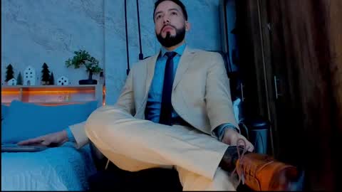 Snapshot of bruno_woods chatting on December 2024 02:00:01 PM Andres Suarez online show from December 2024 02:00:01 PM