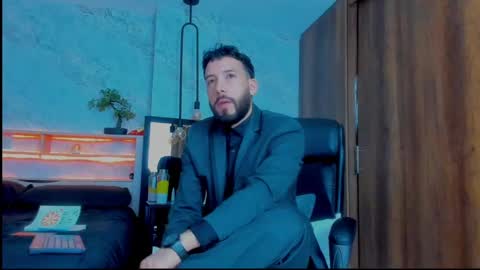 Snapshot of bruno_woods chatting on February 2025 07:14:01 PM Andres Suarez online show from February 2025 07:14:01 PM