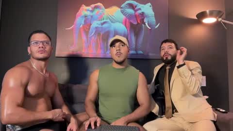 Snapshot of bruno_woods chatting on March 2025 02:07:02 AM Andres Suarez online show from March 2025 02:07:02 AM