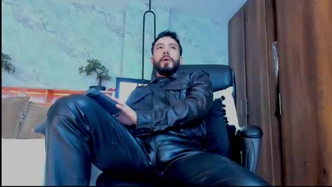 Snapshot of bruno_woods chatting on March 2025 04:13:02 PM Andres Suarez online show from March 2025 04:13:02 PM