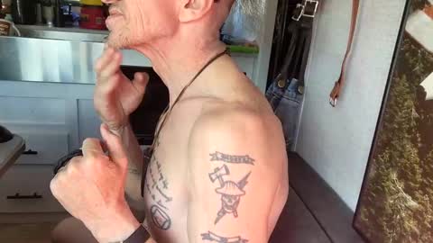 Snapshot of brushsquach chatting on March 2025 07:38:01 PM Steve... aka SkinnieDippin aka TimberTramp online show from March 2025 07:38:01 PM