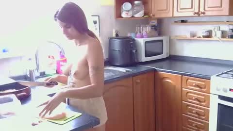 brutecia online show from September 2025 08:24:01 AM