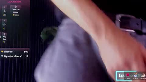 Bry Dalton online show from November 2025 04:12:02 AM