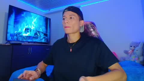 BRYAM INDEPENDENT MODEL online show from January 2025 01:53:02 AM